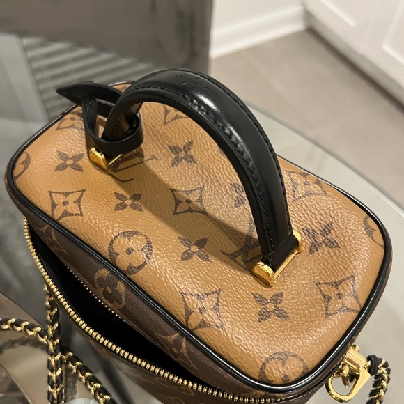 Louis Vuitton Vanity PM in Monogram - Picture 5 of 6